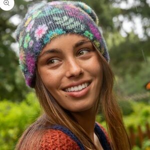 NATURAL LIFE Cashmere - like Multicolor Patterned Beanie Knit Hat Dark Teal Boho